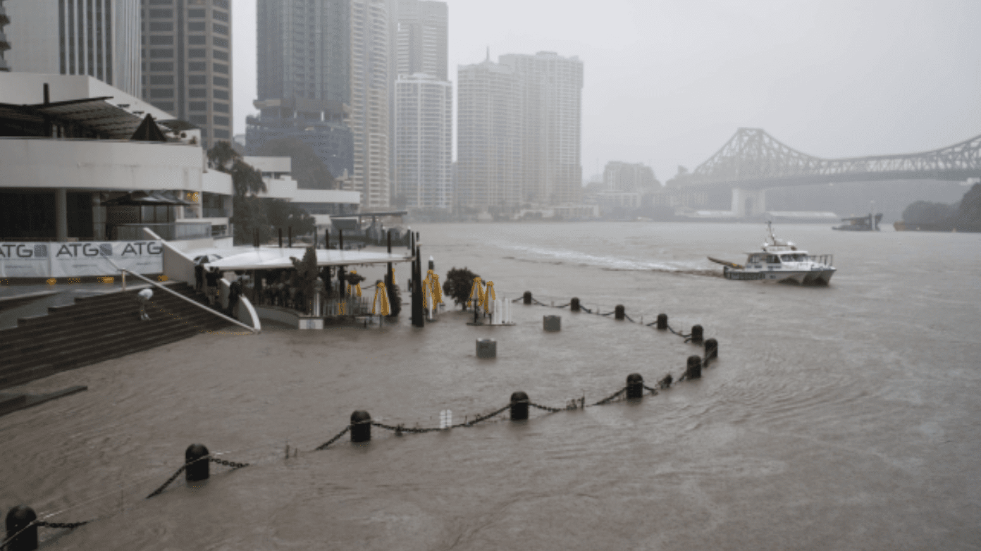 Flood updates, Brisbane river flooded.